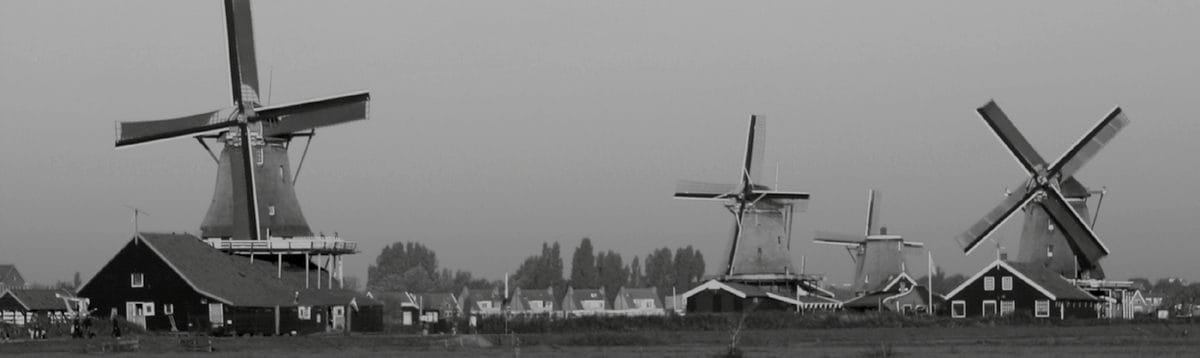 Holland szélmalmok a Condor Grass hazájában